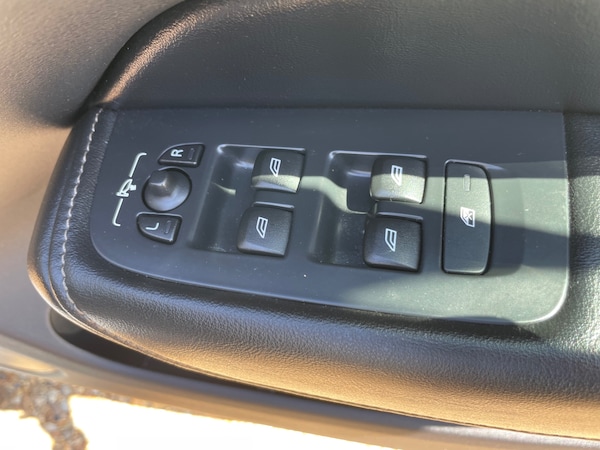 Used Volvo XC60 2018 for sale - 74769861: Photo 20