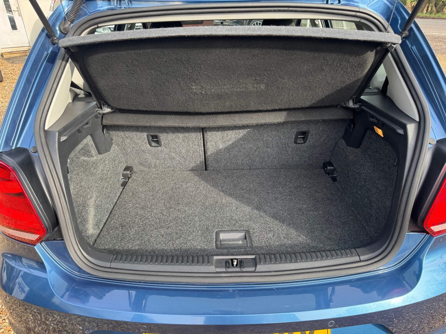 Used Volkswagen Polo 2015 for sale - 77570277: Photo 10