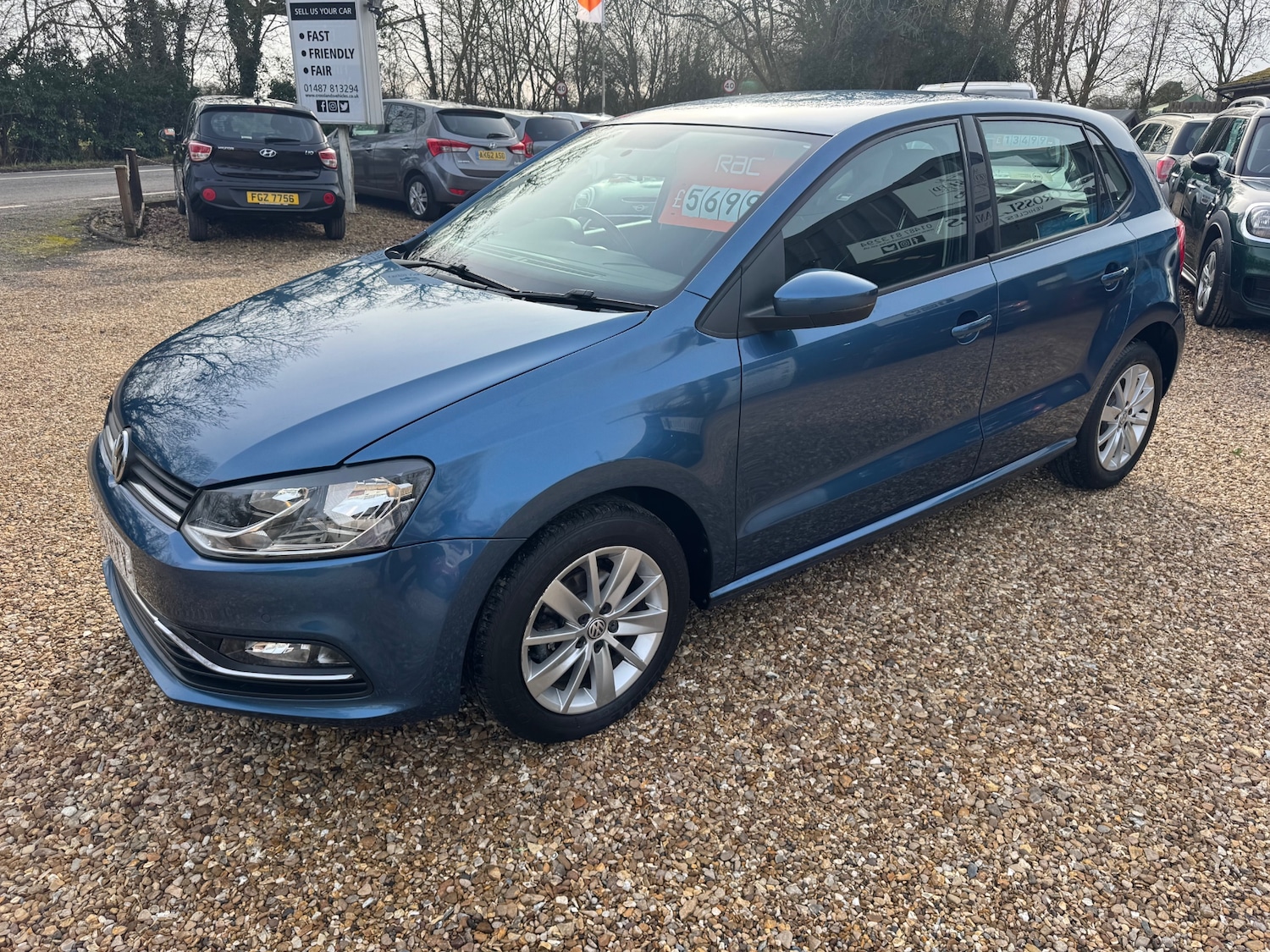 Used Volkswagen Polo 2015 for sale - 77570277: Photo 3