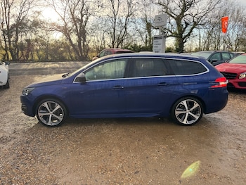 Used Peugeot 308 2017 for sale - 77168388: Photo