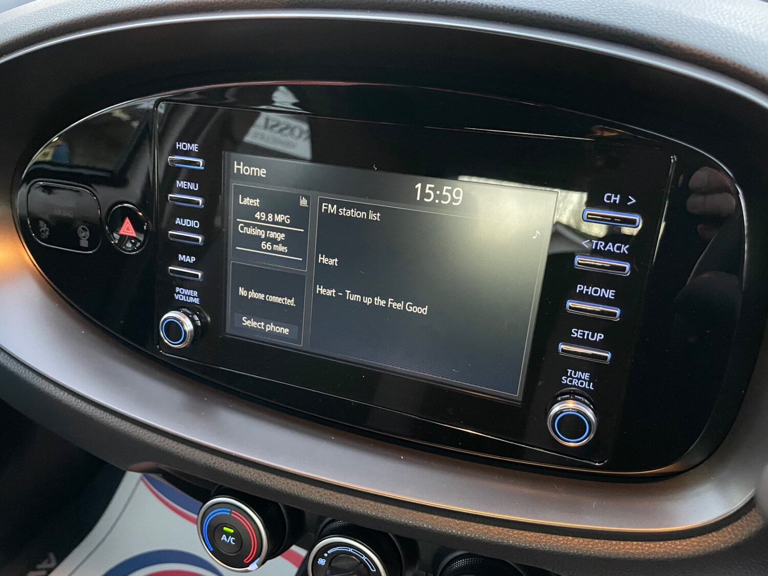 Used Toyota Aygo X 2023 for sale - 76682535: Photo 27