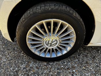 Used Volkswagen up! 2013 for sale - 78356762: Photo