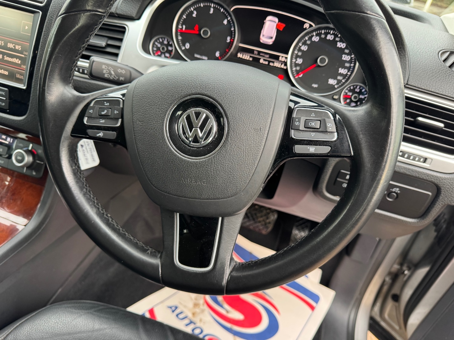 Used Volkswagen Touareg 2015 for sale - 77124060: Photo 22