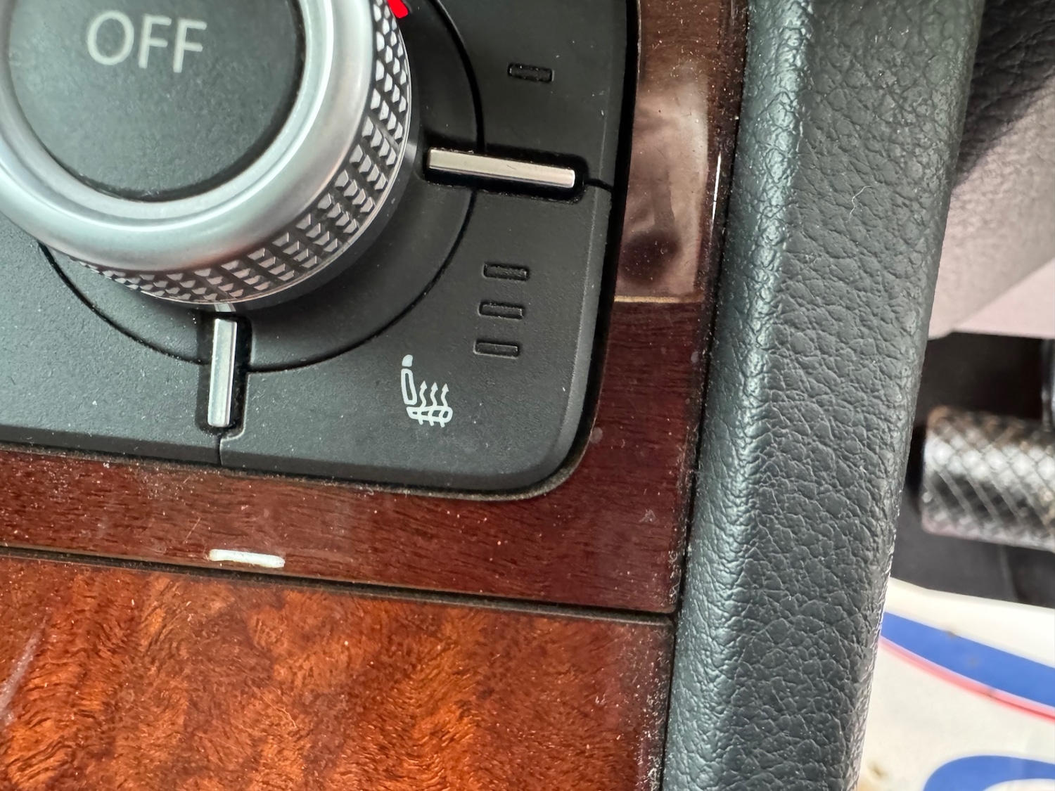 Used Volkswagen Touareg 2015 for sale - 77124060: Photo 25