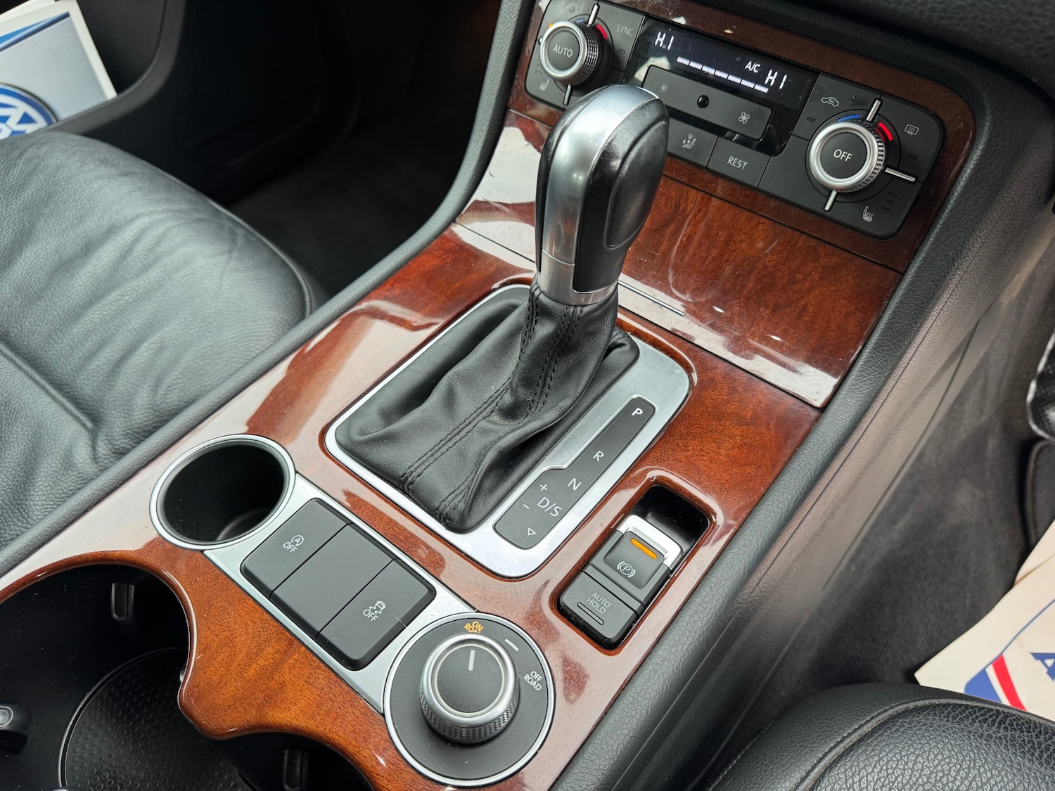 Used Volkswagen Touareg 2015 for sale - 77124060: Photo 27