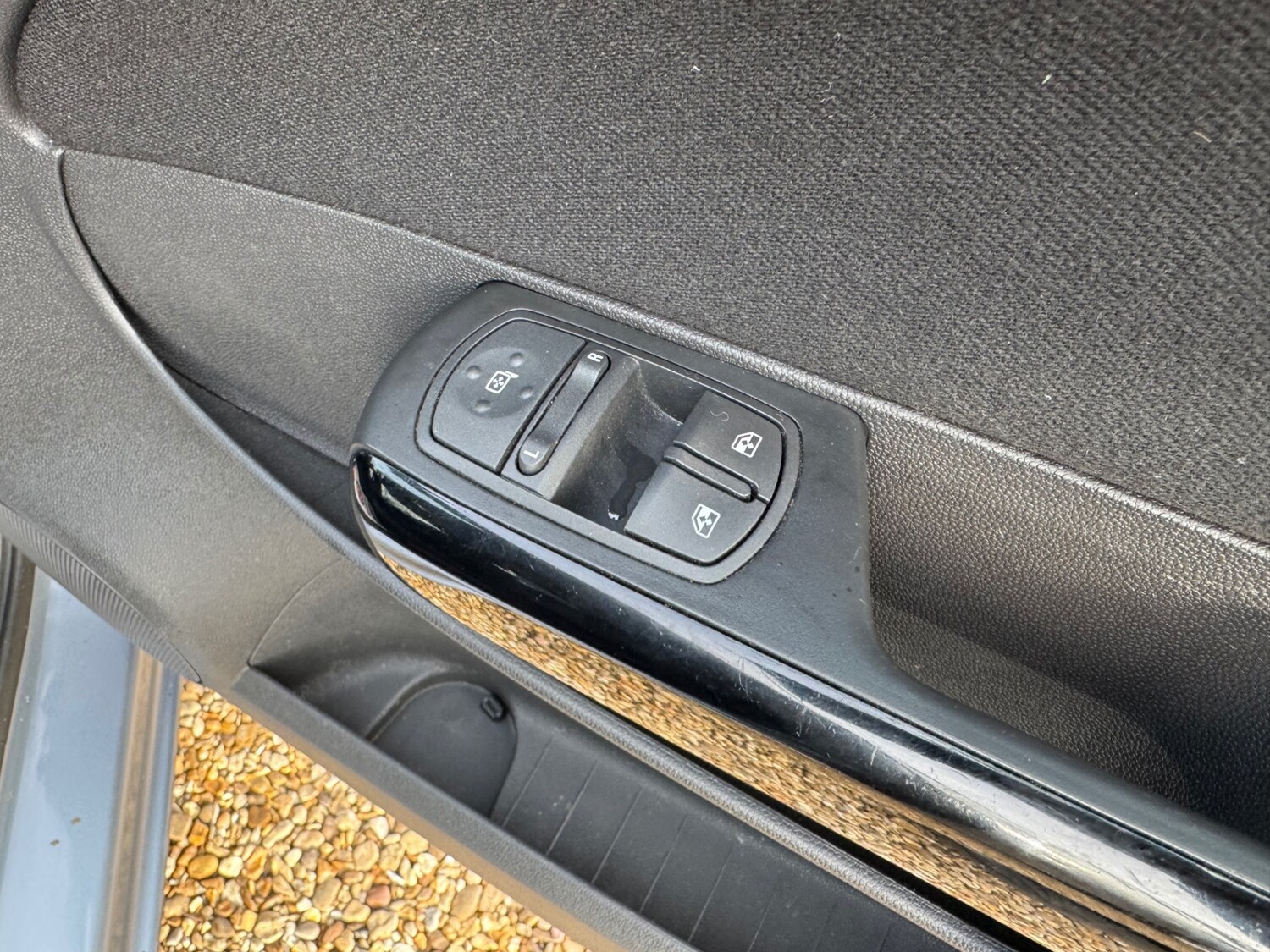 Used Vauxhall Corsa 2010 for sale - 77877402: Photo 16