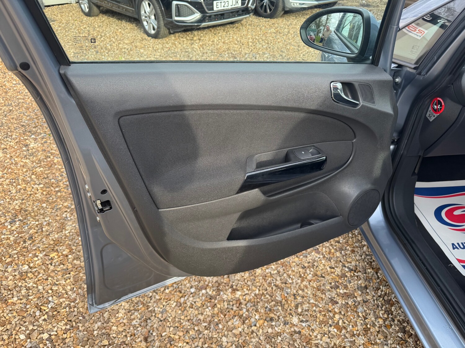 Used Vauxhall Corsa 2010 for sale - 77877402: Photo 6