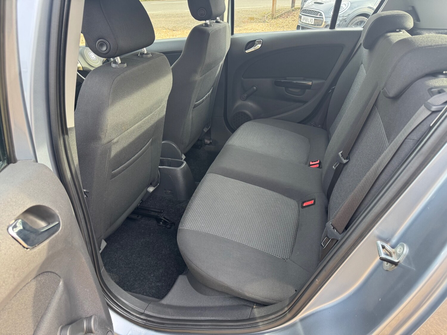 Used Vauxhall Corsa 2010 for sale - 77877402: Photo 7