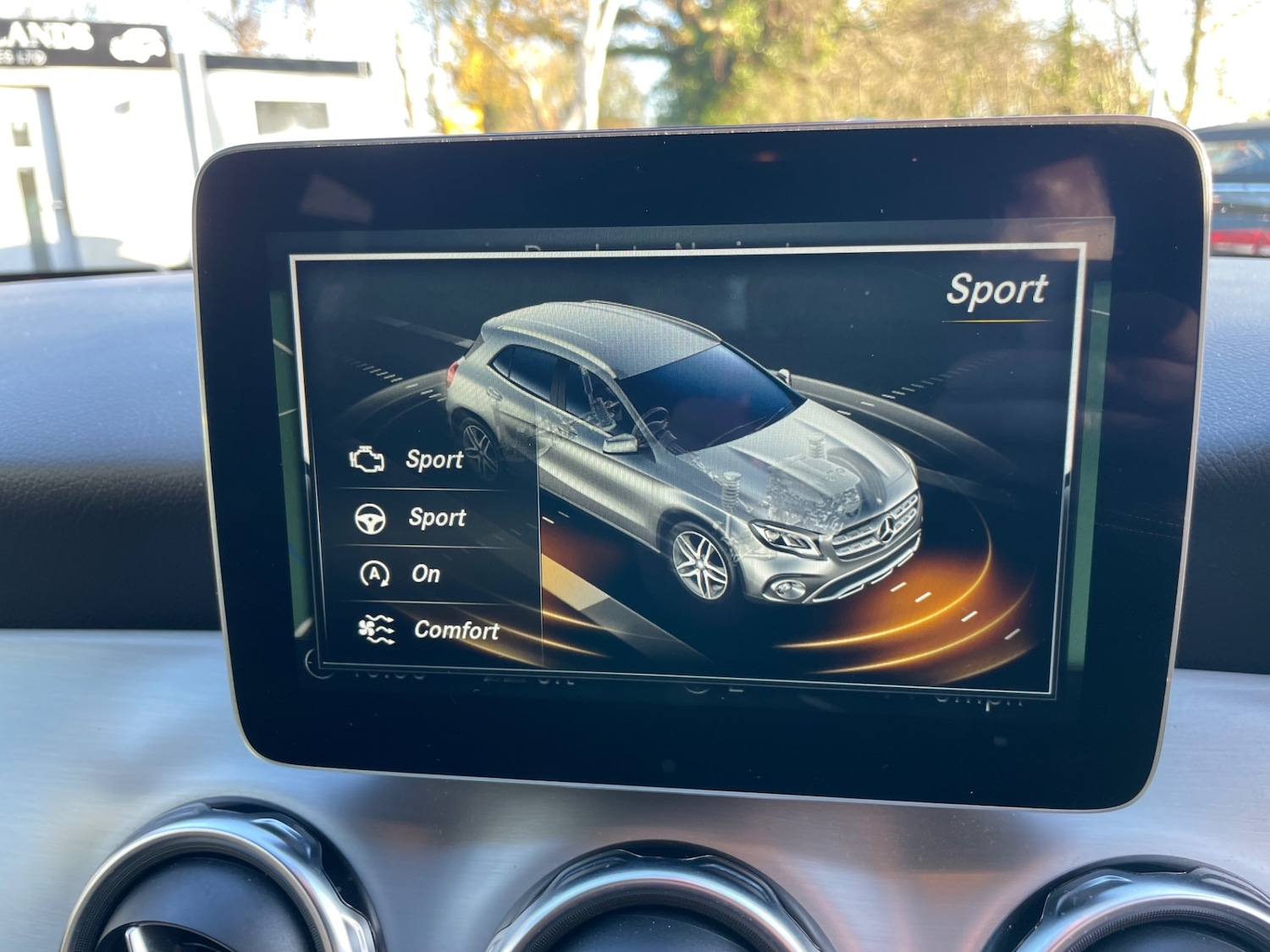 Used Mercedes-Benz GLA 2018 for sale - 76807577: Photo 30