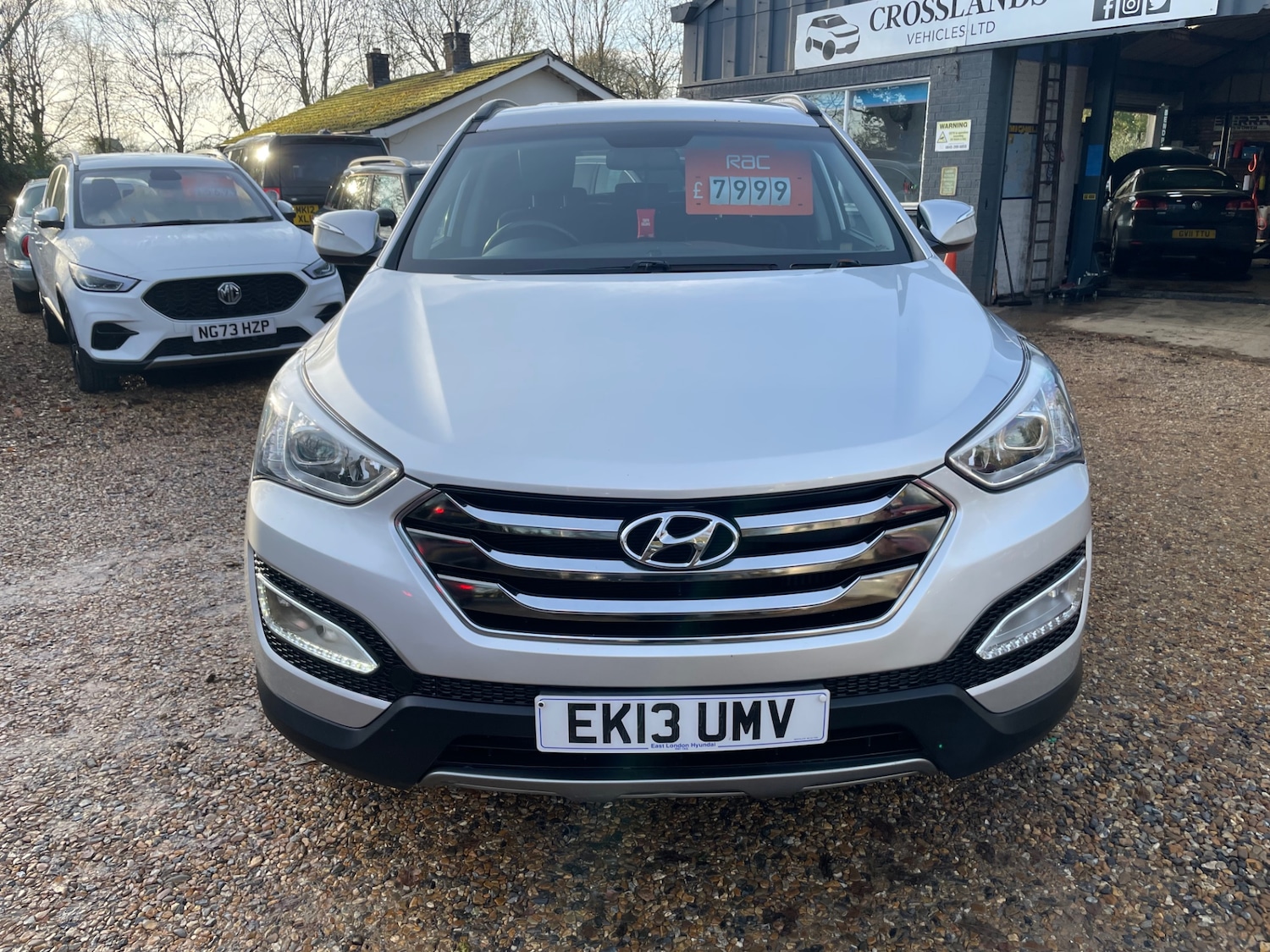 Used Hyundai Santa Fe 2013 for sale - 76709916: Photo 2