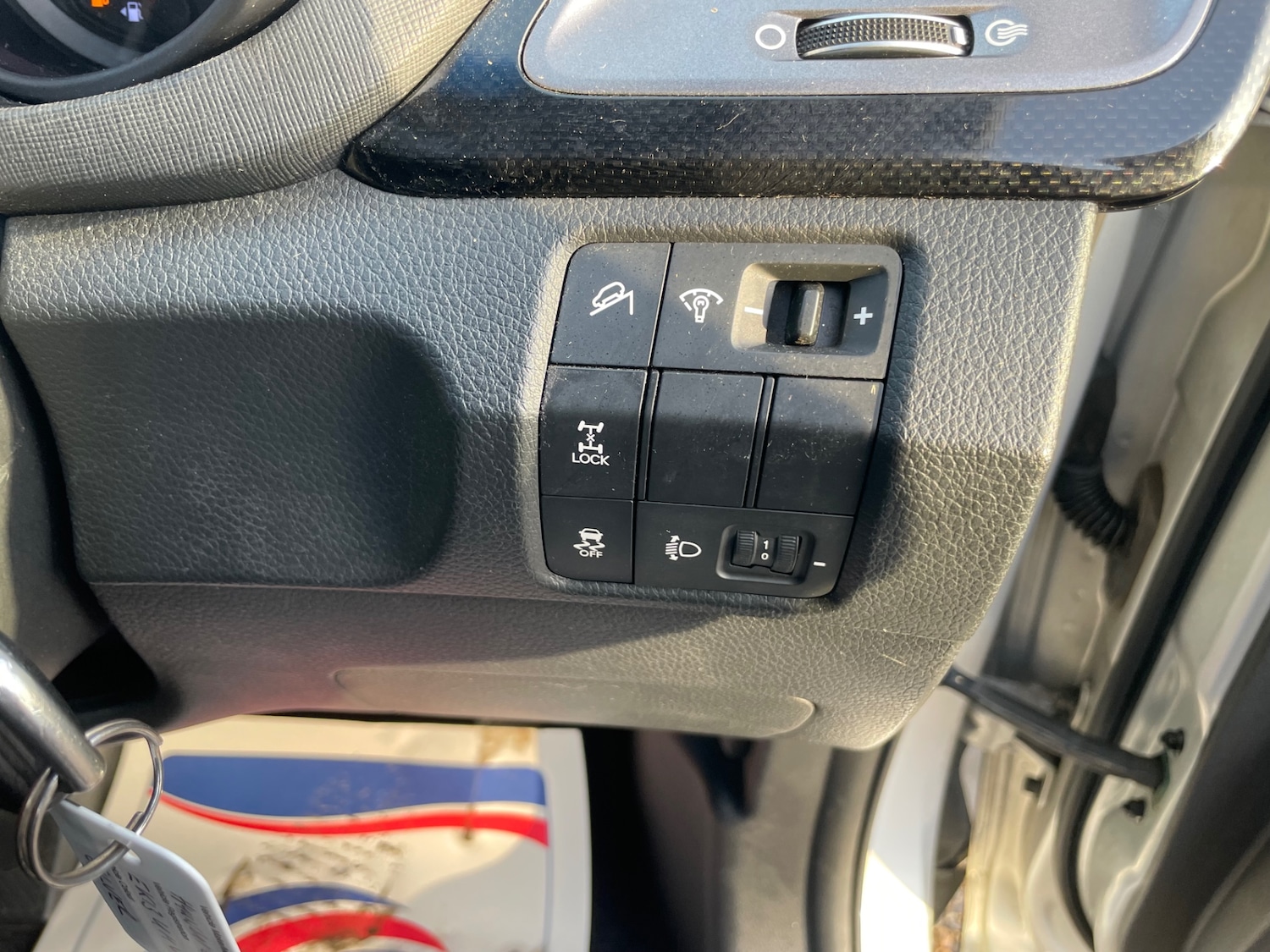 Used Hyundai Santa Fe 2013 for sale - 76709916: Photo 21