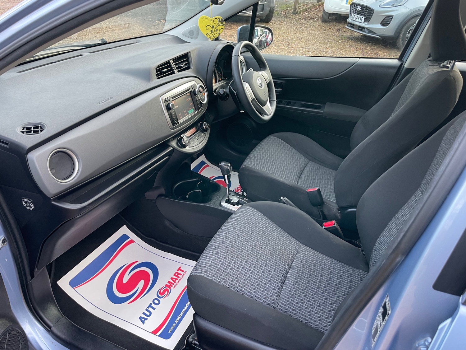 Used Toyota Yaris 2014 for sale - 76859607: Photo 7