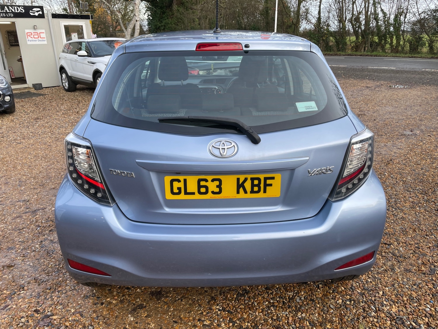 Used Toyota Yaris 2014 for sale - 76859607: Photo 9