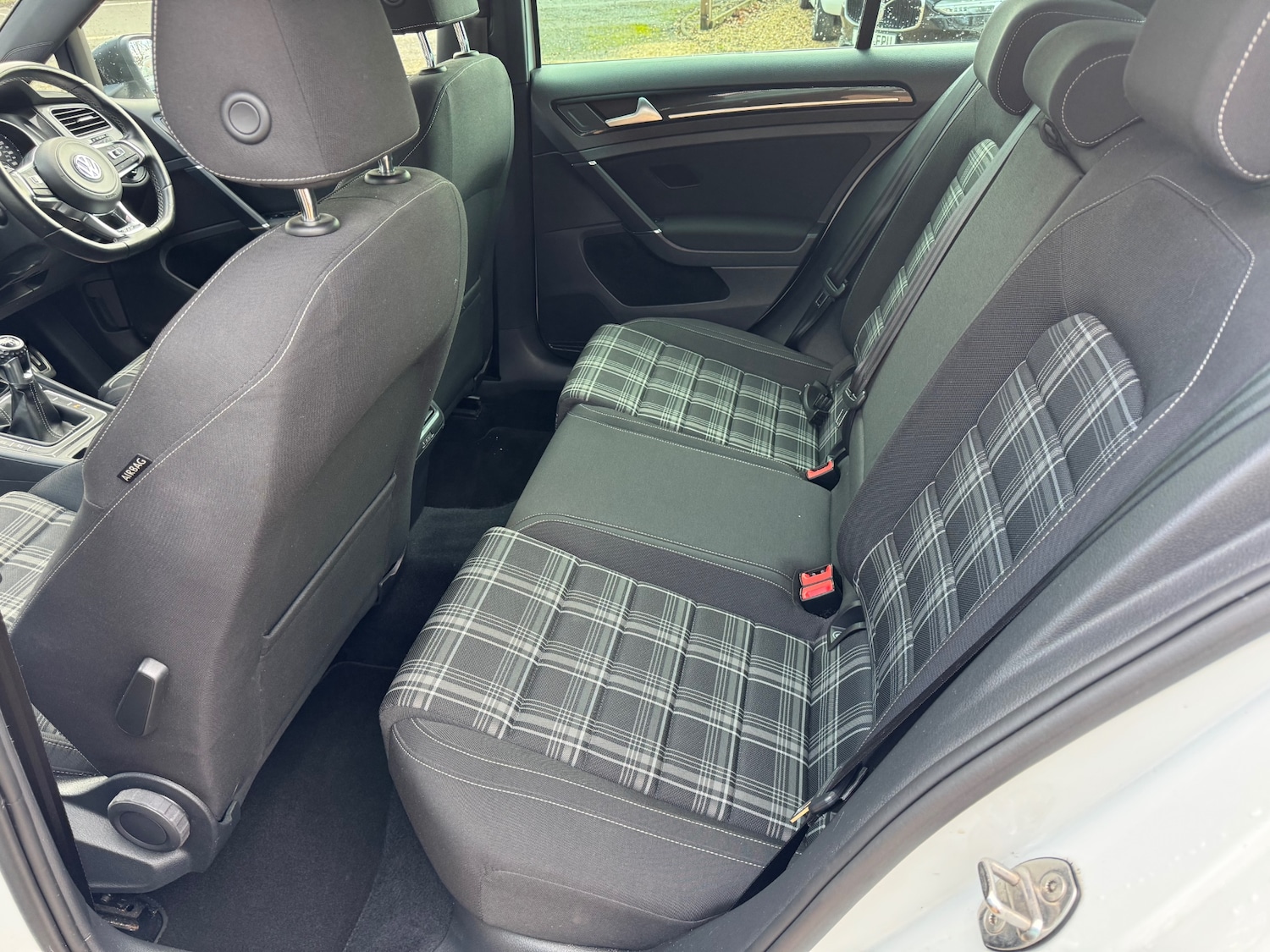 Used Volkswagen Golf 2017 for sale - 77418430: Photo 10