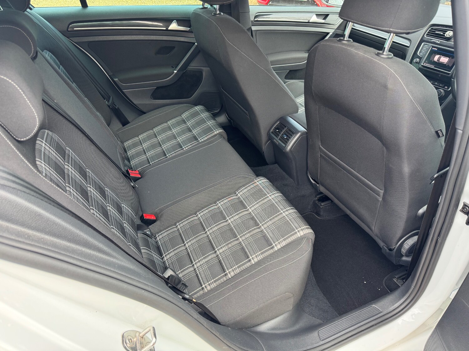 Used Volkswagen Golf 2017 for sale - 77418430: Photo 16