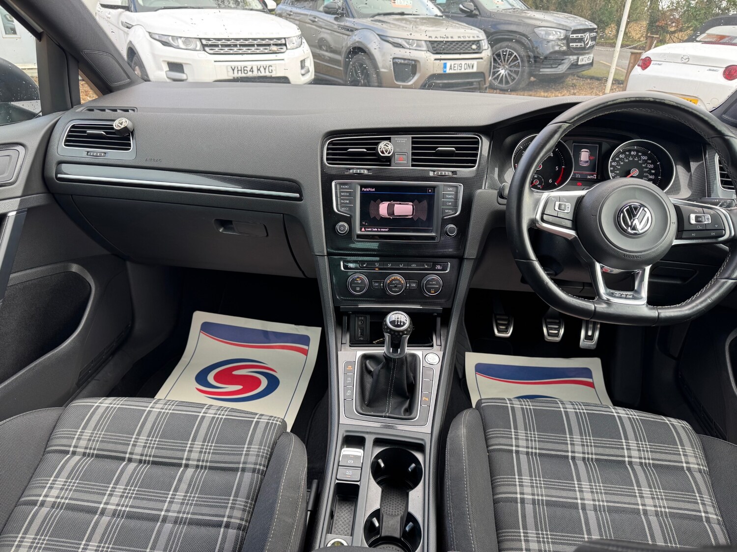 Used Volkswagen Golf 2017 for sale - 77418430: Photo 17