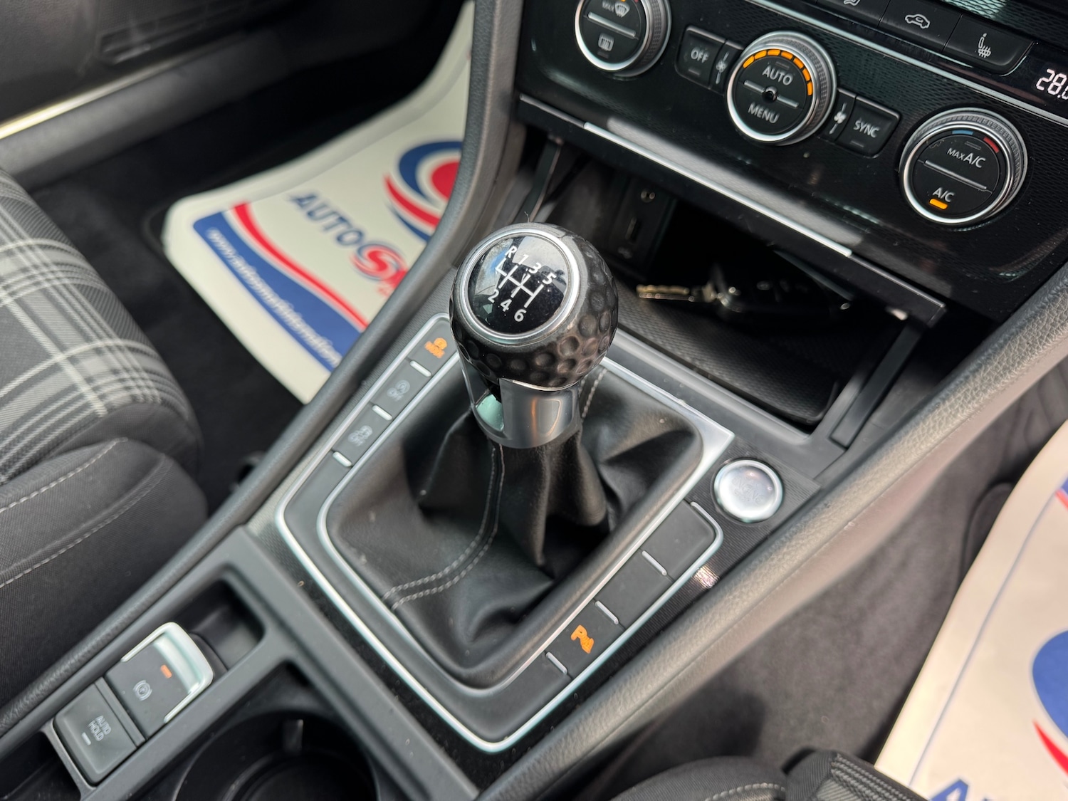 Used Volkswagen Golf 2017 for sale - 77418430: Photo 26