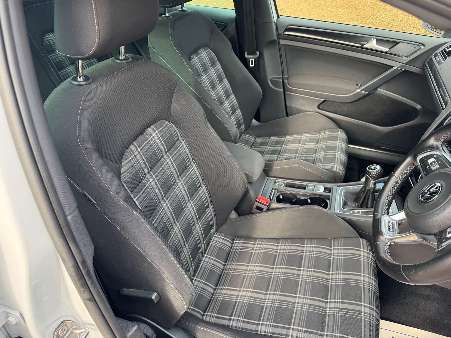 Used Volkswagen Golf 2017 for sale - 77418430: Photo 27