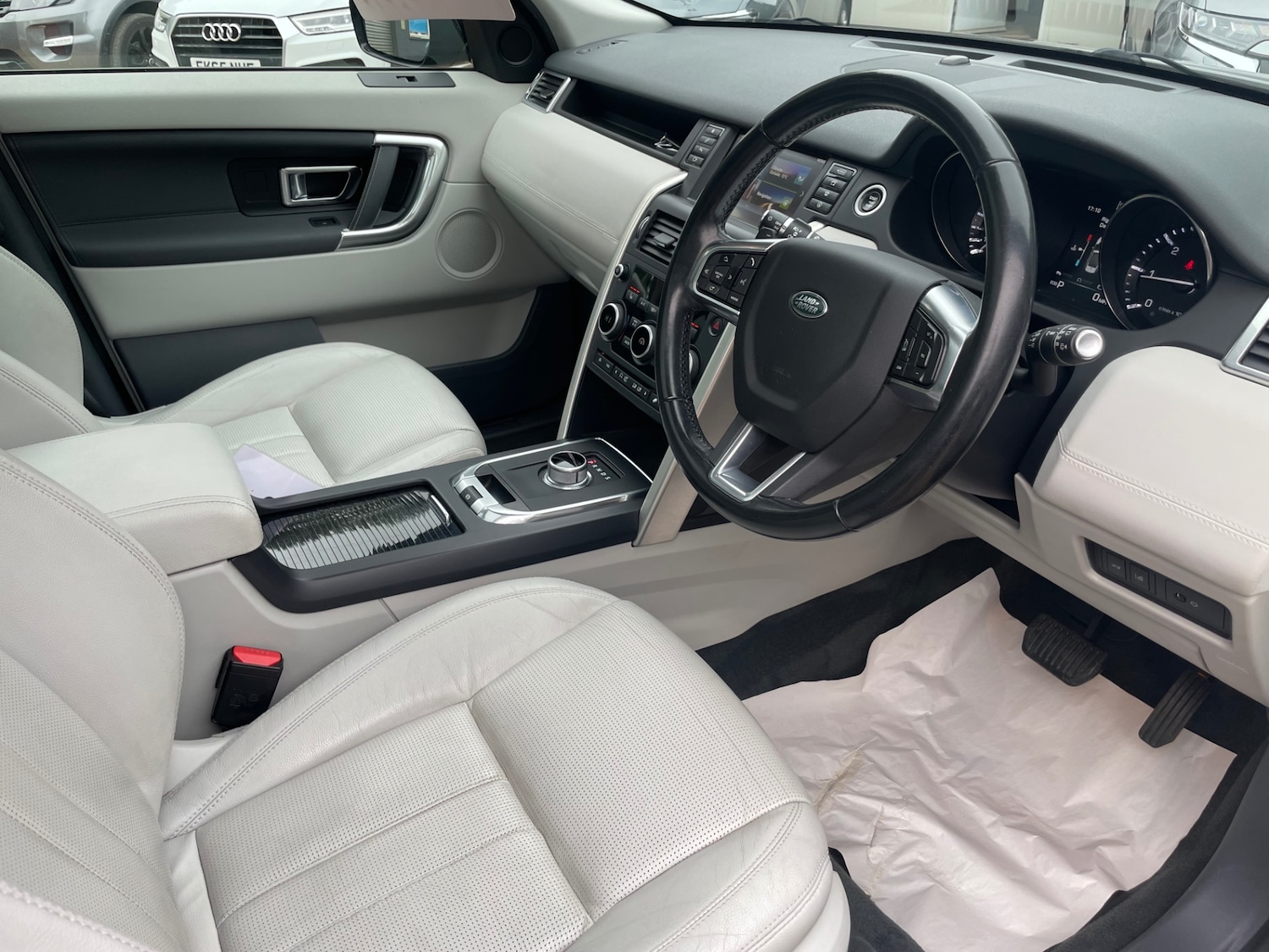 Used Land Rover Discovery Sport 2015 for sale - 76088477: Photo 19