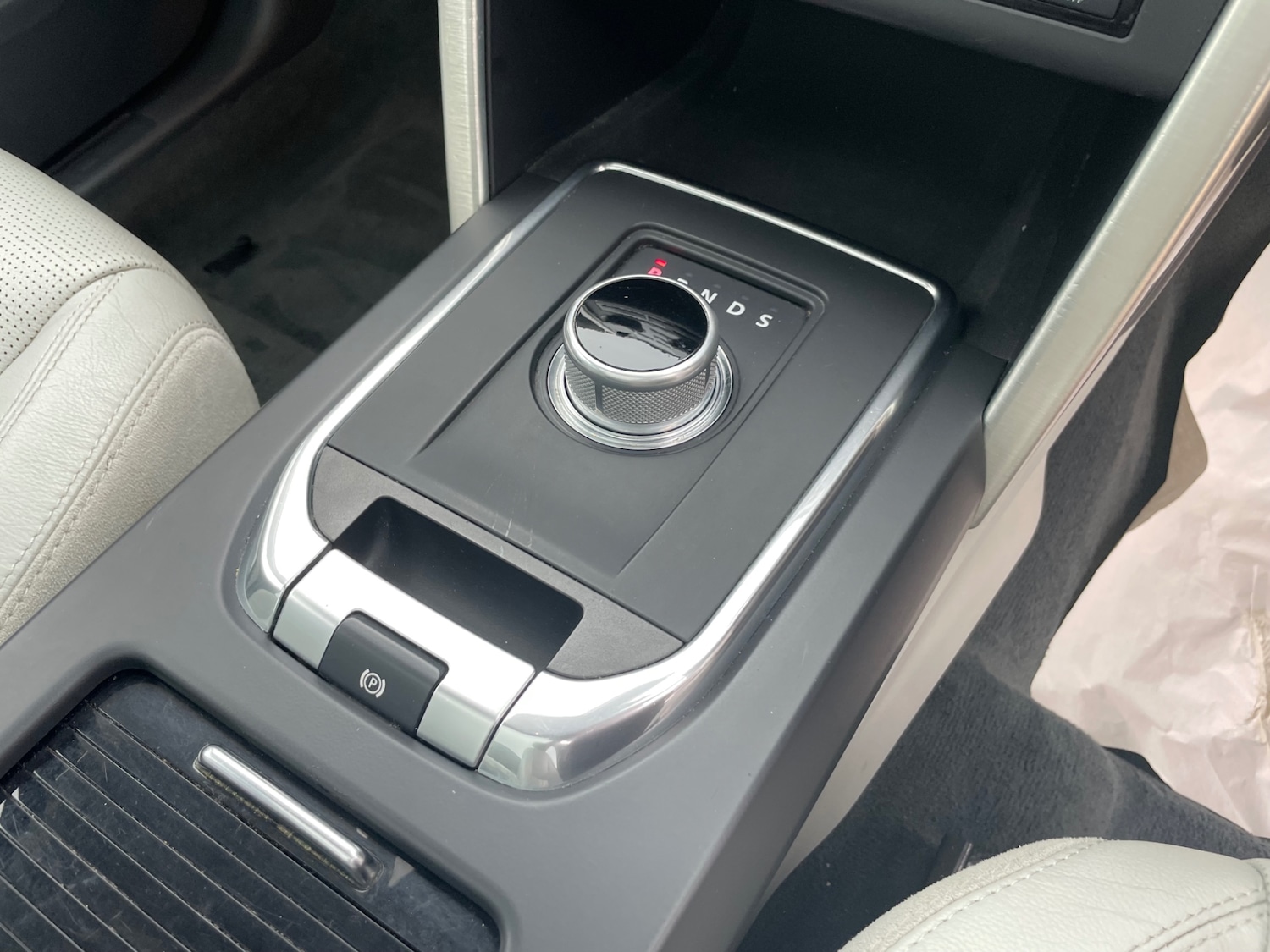 Used Land Rover Discovery Sport 2015 for sale - 76088477: Photo 27