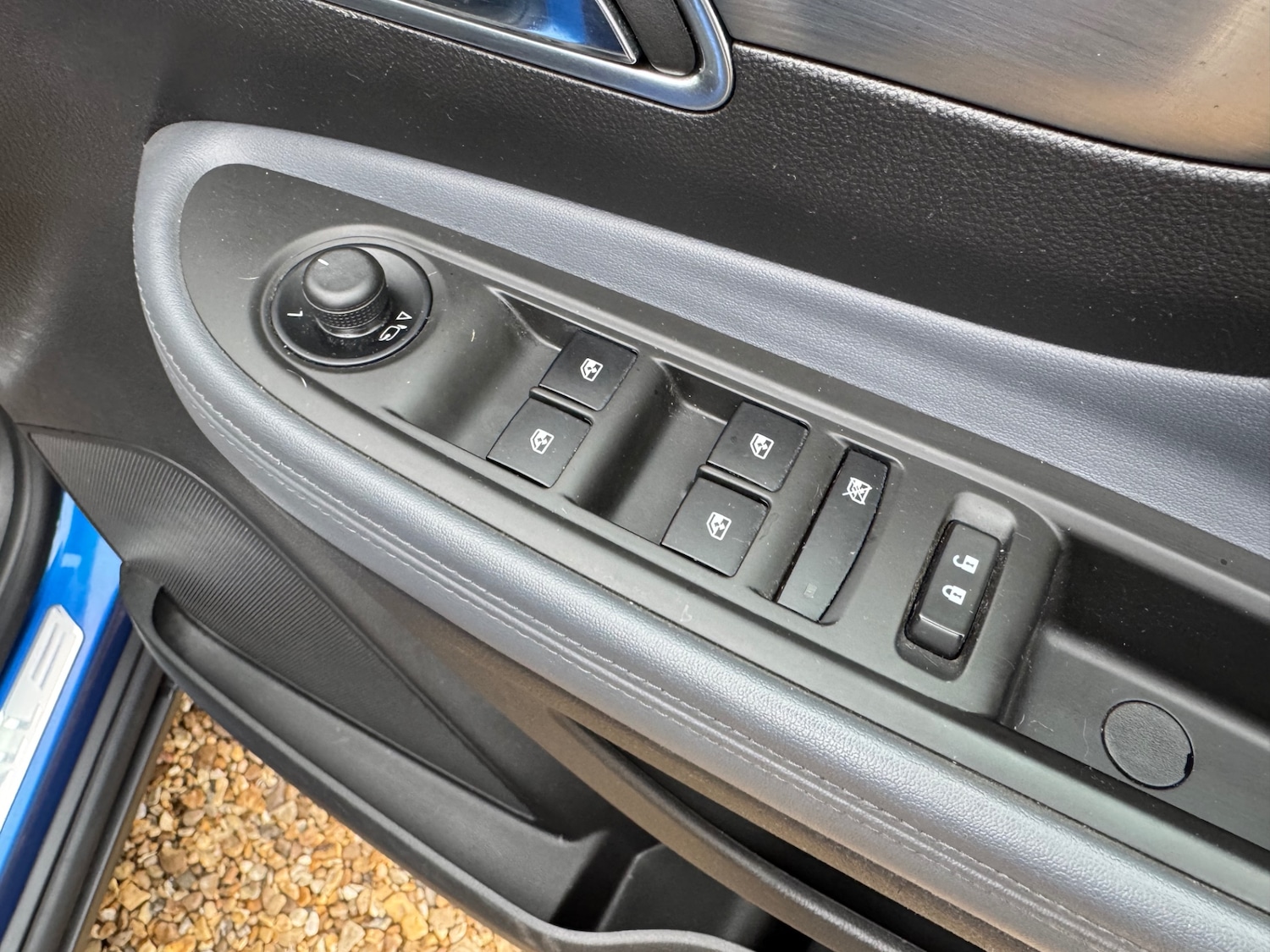 Used Vauxhall Mokka 2015 for sale - 77778209: Photo 18