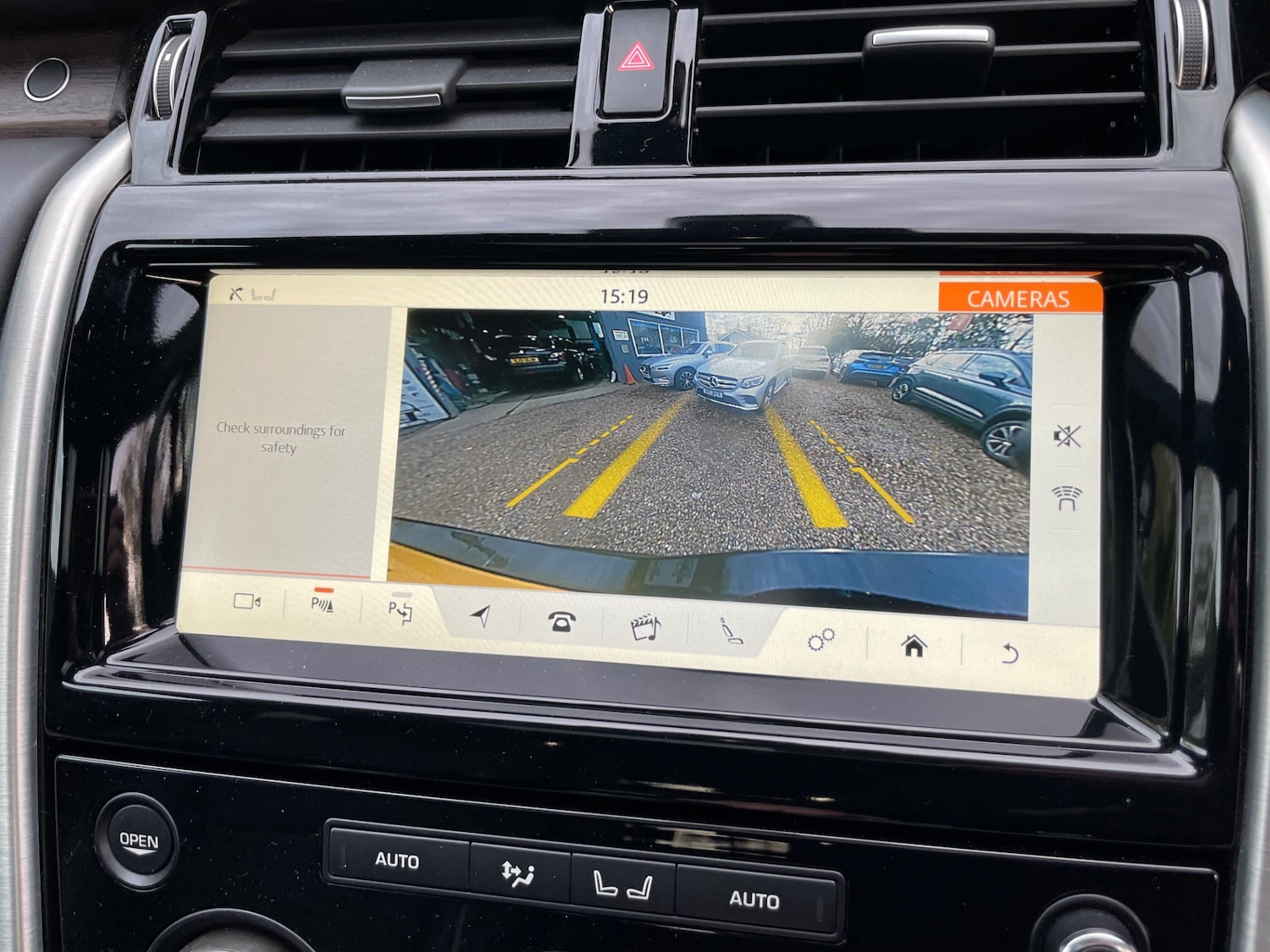 Used Land Rover Discovery 2018 for sale - 76480047: Photo 35