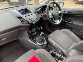 Used Ford Fiesta 2015 for sale - 75443467: Photo