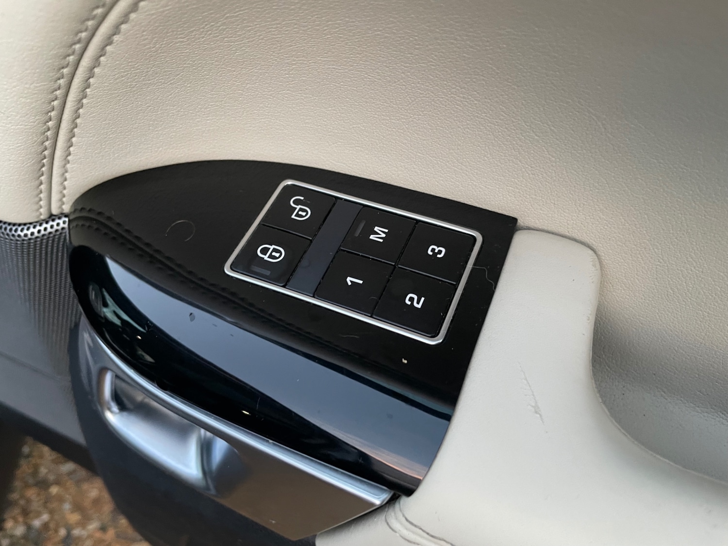 Used Land Rover Range Rover Sport 2015 for sale - 76588772: Photo 21