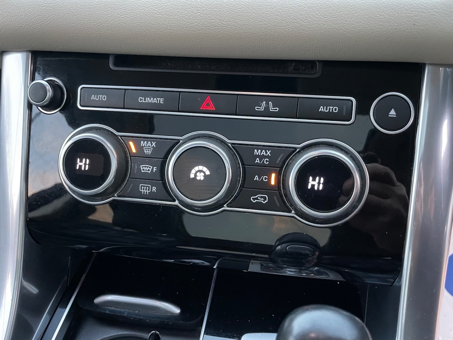 Used Land Rover Range Rover Sport 2015 for sale - 76588772: Photo 25