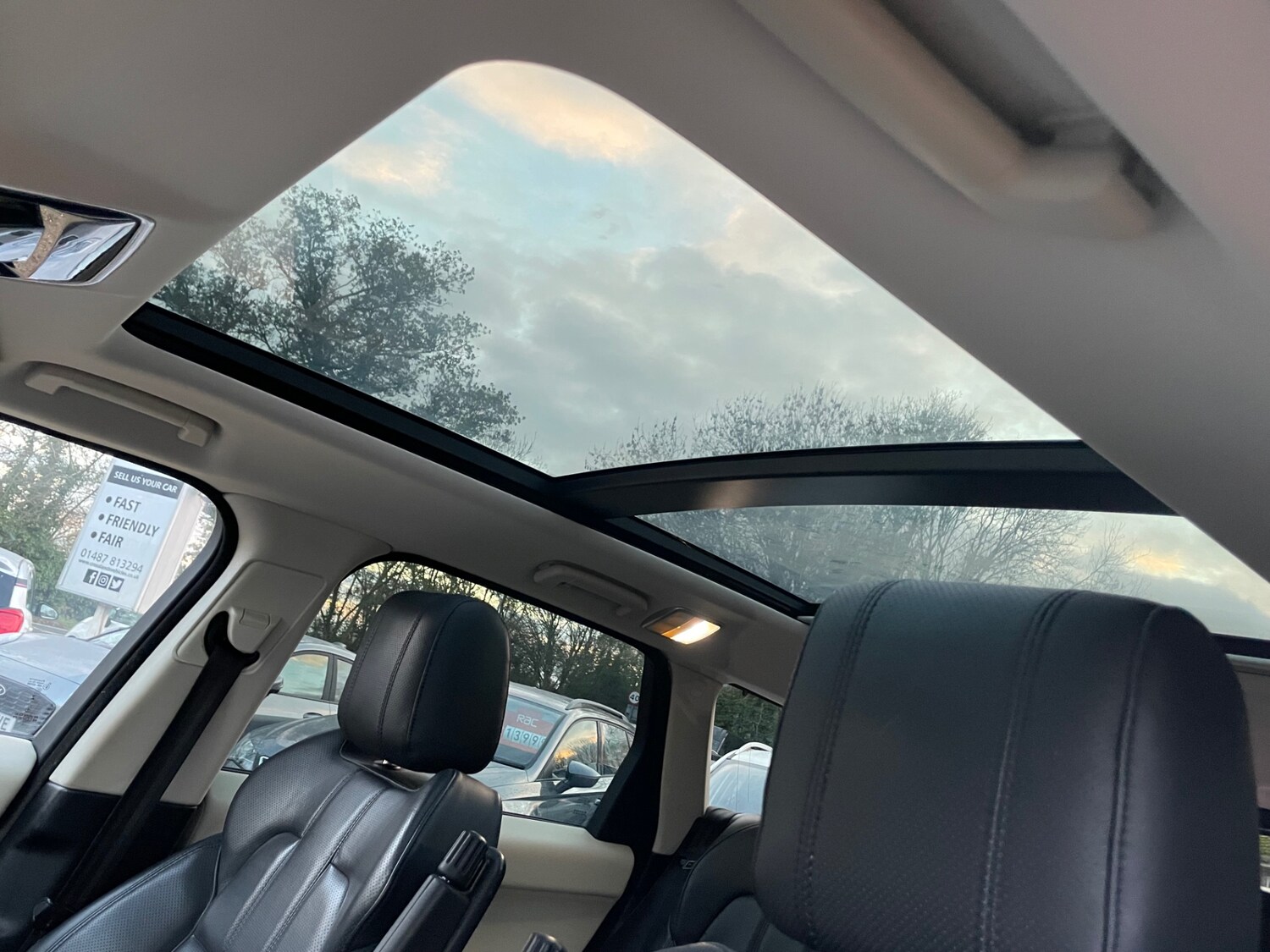 Used Land Rover Range Rover Sport 2015 for sale - 76588772: Photo 9