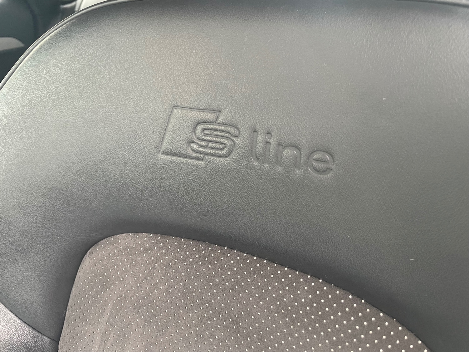 Used Audi Q3 2015 for sale - 76412289: Photo 10