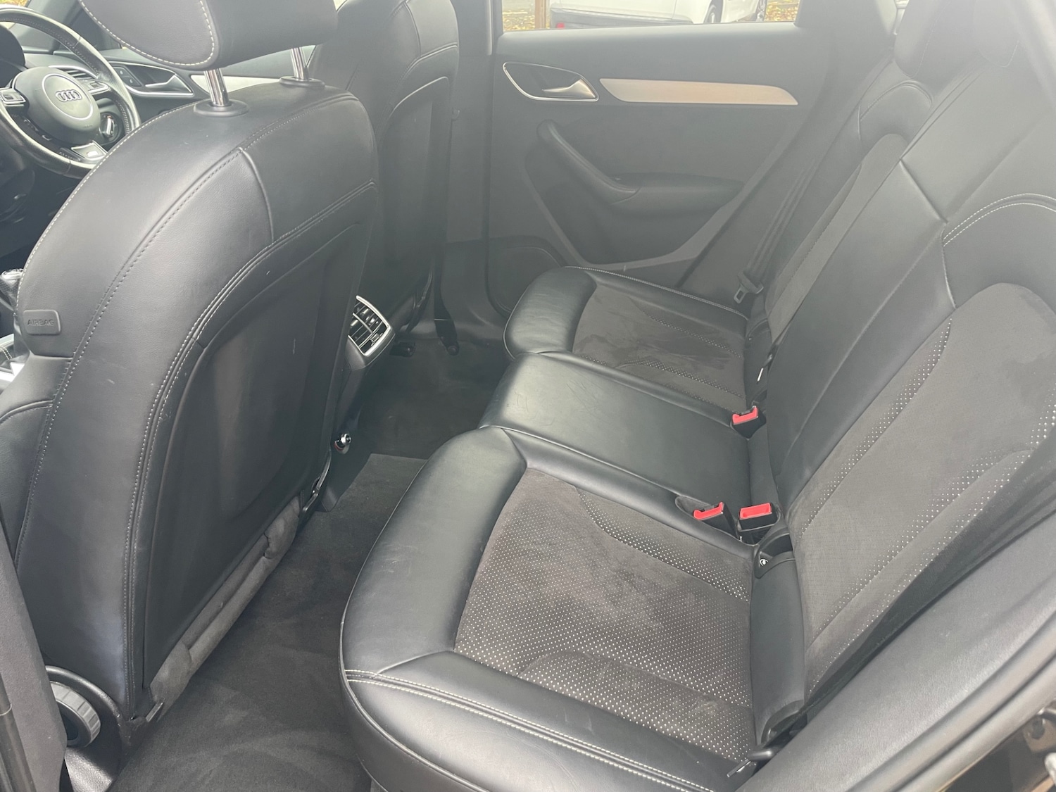 Used Audi Q3 2015 for sale - 76412289: Photo 8