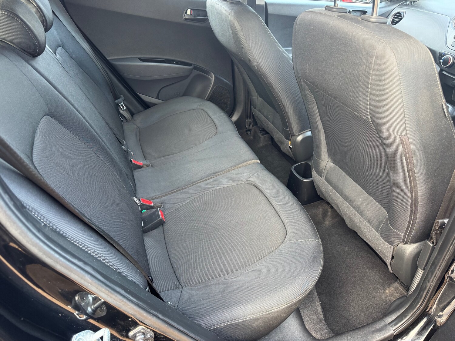 Used Hyundai i10 2017 for sale - 77519584: Photo 13