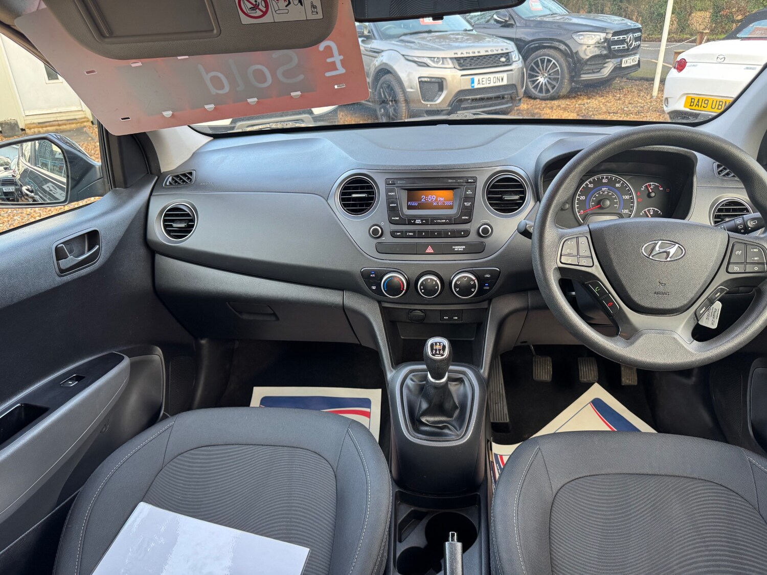 Used Hyundai i10 2017 for sale - 77519584: Photo 14