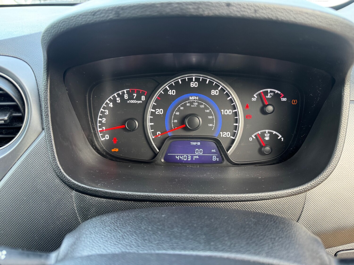 Used Hyundai i10 2017 for sale - 77519584: Photo 17