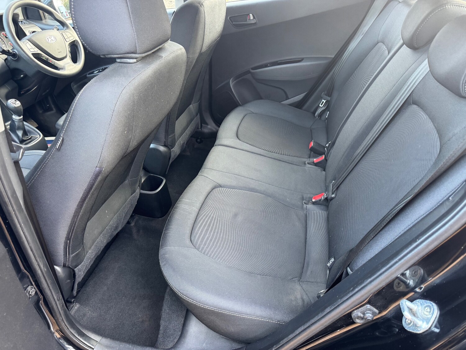 Used Hyundai i10 2017 for sale - 77519584: Photo 7