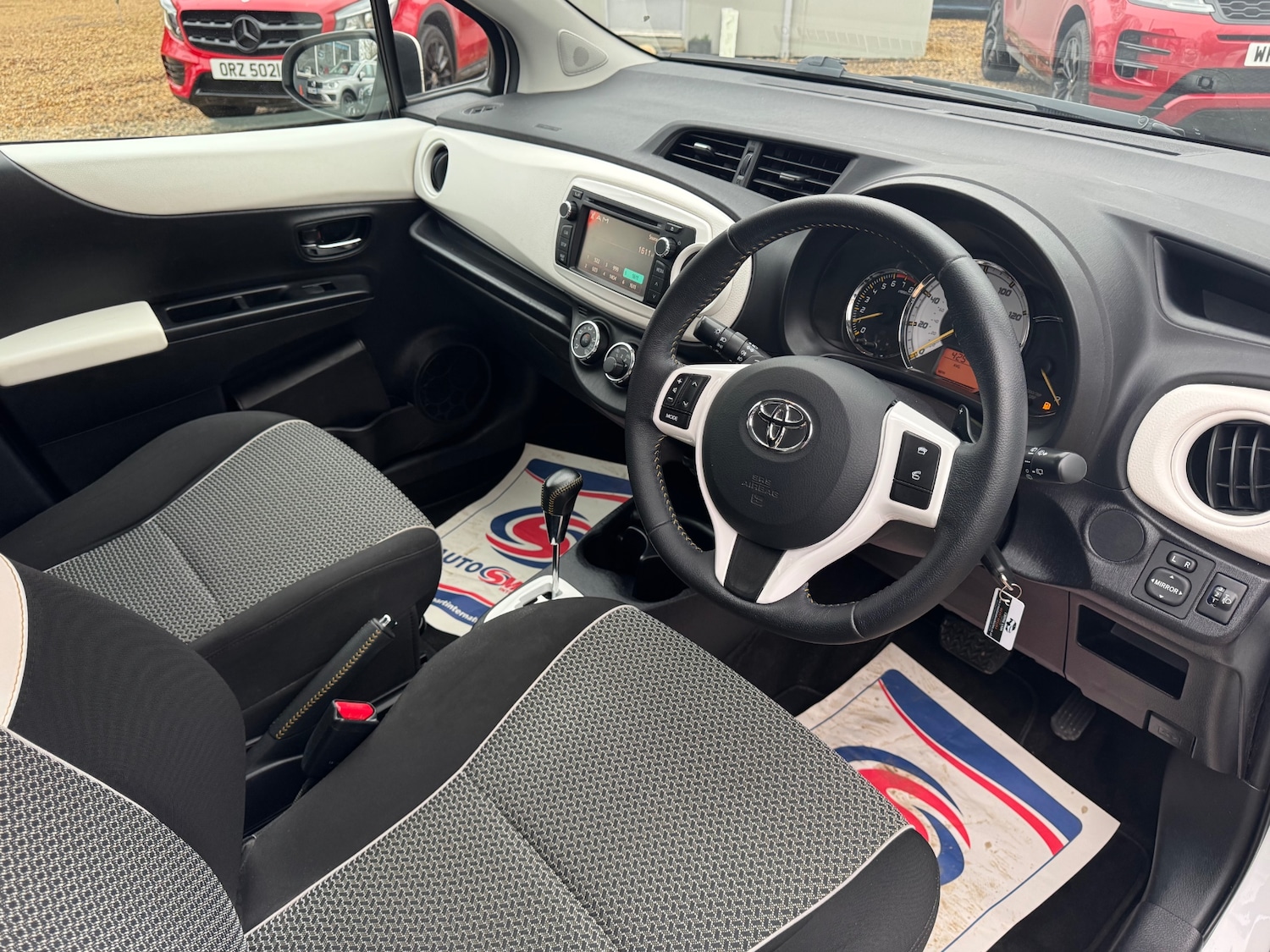 Used Toyota Yaris 2013 for sale - 77531921: Photo 15