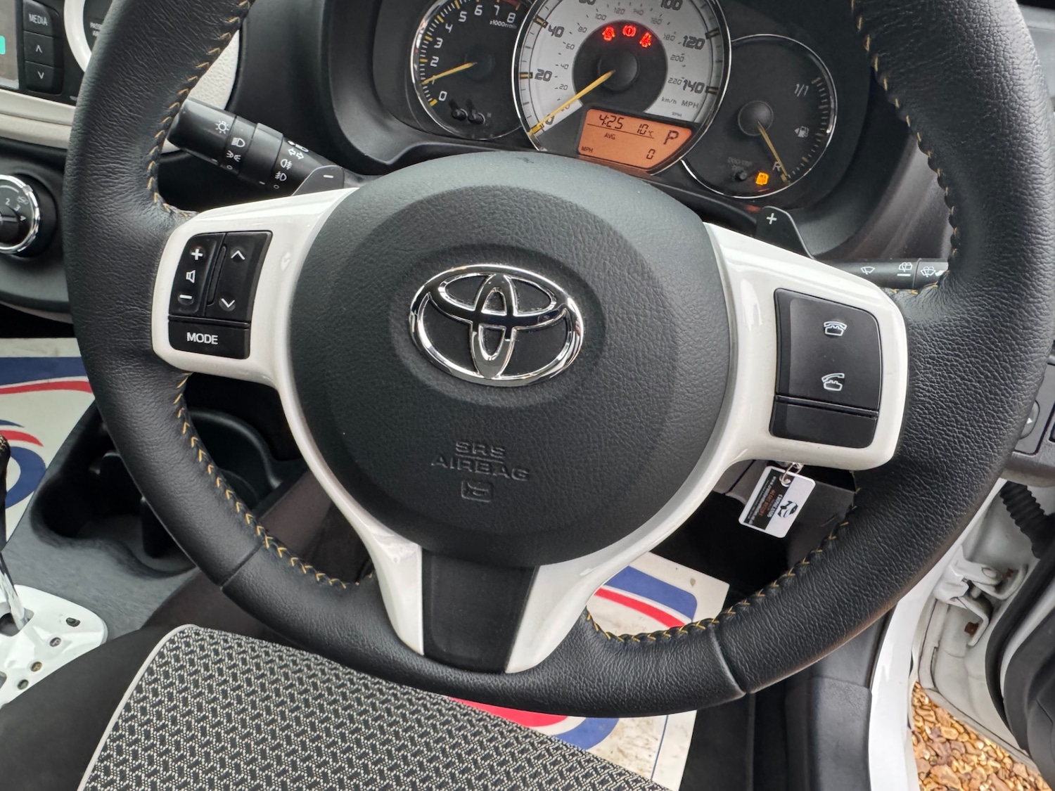 Used Toyota Yaris 2013 for sale - 77531921: Photo 18