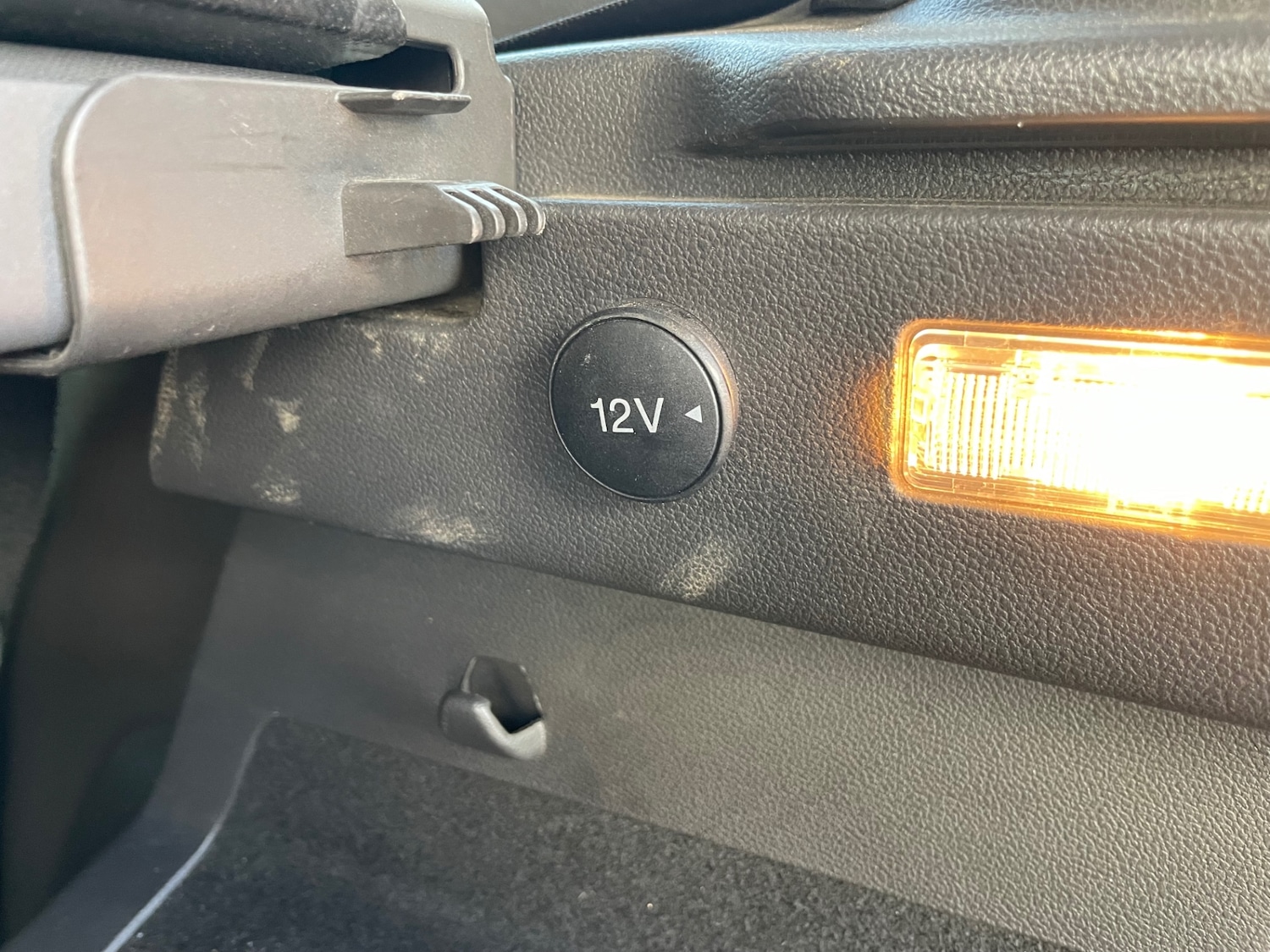 Used Ford Kuga 2015 for sale - 76735709: Photo 13