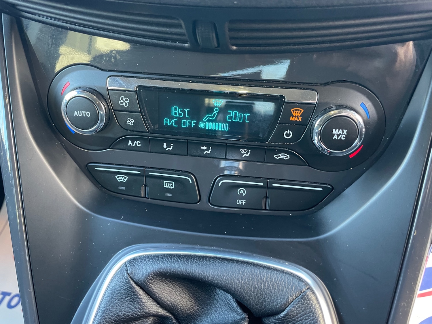 Used Ford Kuga 2015 for sale - 76735709: Photo 25