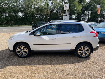 Used Peugeot 2008 2015 for sale - 75723277: Photo