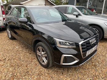 Audi - Q2