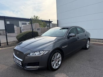 Used Jaguar XF 2017 for sale - 79793945: Photo
