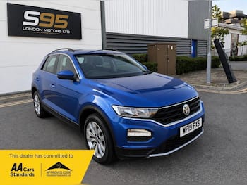 Used Volkswagen T-Roc 2019 for sale - 79793546: Photo