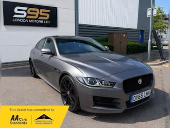 Used Jaguar XE 2015 for sale - 79794352: Photo