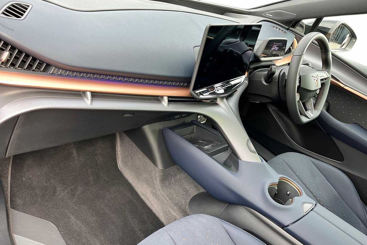 Used Cupra Tavascan 2025 for sale - 76679866: Photo 2