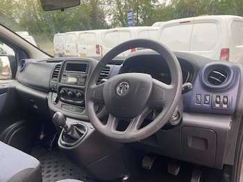 Used Vauxhall Vivaro 2017 for sale - 78621261: Photo