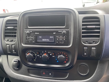 Used Vauxhall Vivaro 2017 for sale - 78621261: Photo
