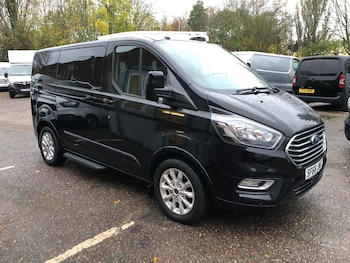 Used Ford Tourneo Custom 2018 for sale - 76421318: Photo