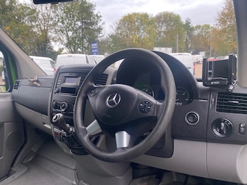 Used Mercedes-Benz Sprinter 2017 for sale - 76611235: Photo